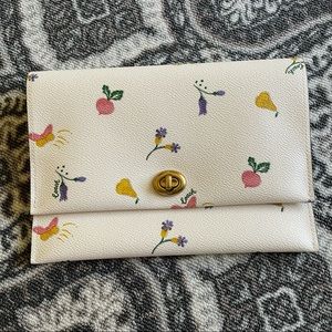 COACH Garden Print Large Turnlock Pouch